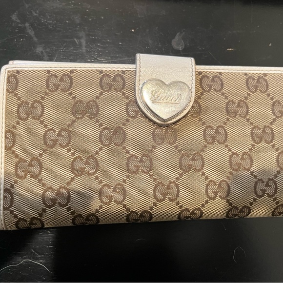 Gucci GG Canvas Heart Script Continental Wallet Monogram Tan Cream White Trifold - Picture 2 of 9
